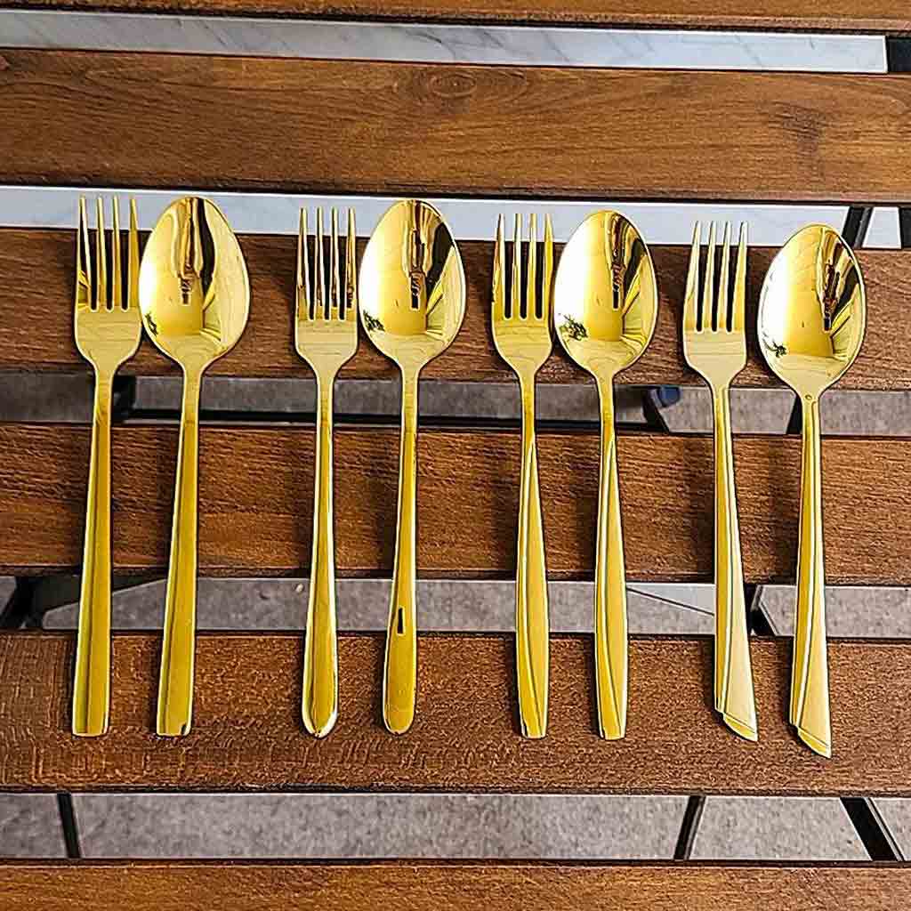 قاشق و چنگال طلایی 6 نفره یونیک